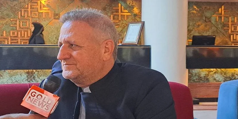 رئیس اتحادیه طلا و جواهر استان اصفهان عنوان کرد: در یک سال گذشته، قیمت نقره به میزان قابل توجهی(حدود ۱۰۰ درصد) افزایش پیدا کرده است، این افزایش قیمت موجب شده که برخی افراد نقره را بهعنوان یک جایگزین طلا برای سرمایهگذاریهای خود در نظر بگیرند